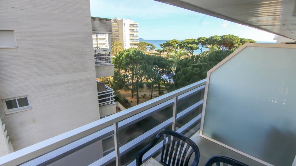 Beachfront Apartment With Pool And Garden S Abanell Blanes Бланес Номер фото