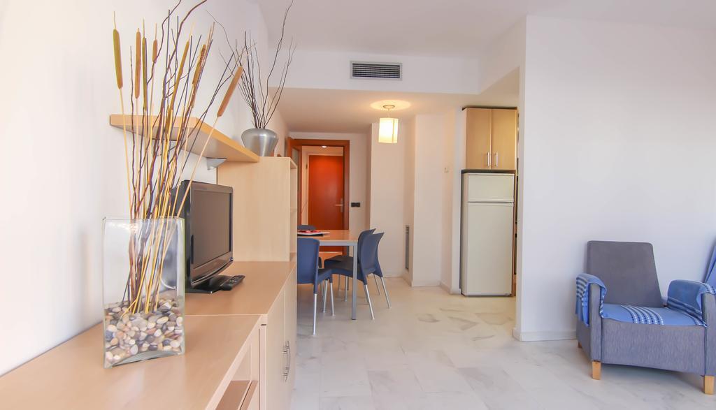 Beachfront Apartment With Pool And Garden S Abanell Blanes Бланес Номер фото