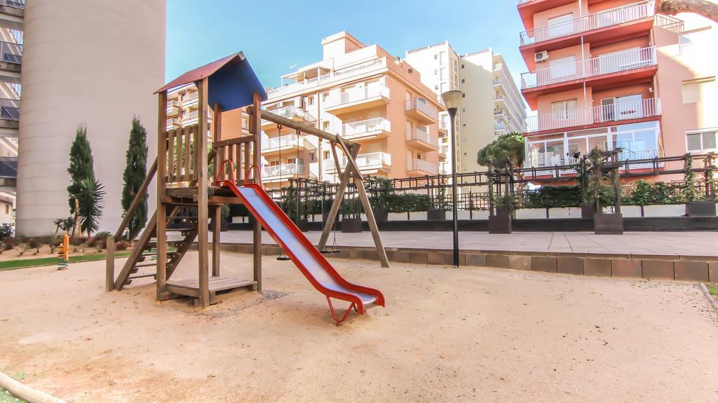 Beachfront Apartment With Pool And Garden S Abanell Blanes Бланес Экстерьер фото