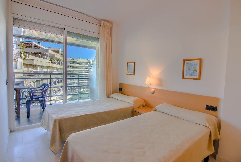 Beachfront Apartment With Pool And Garden S Abanell Blanes Бланес Экстерьер фото