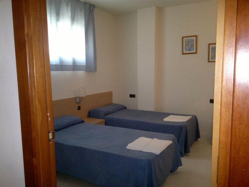 Beachfront Apartment With Pool And Garden S Abanell Blanes Бланес Экстерьер фото