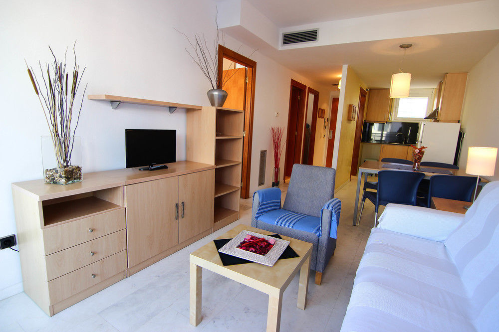 Beachfront Apartment With Pool And Garden S Abanell Blanes Бланес Экстерьер фото